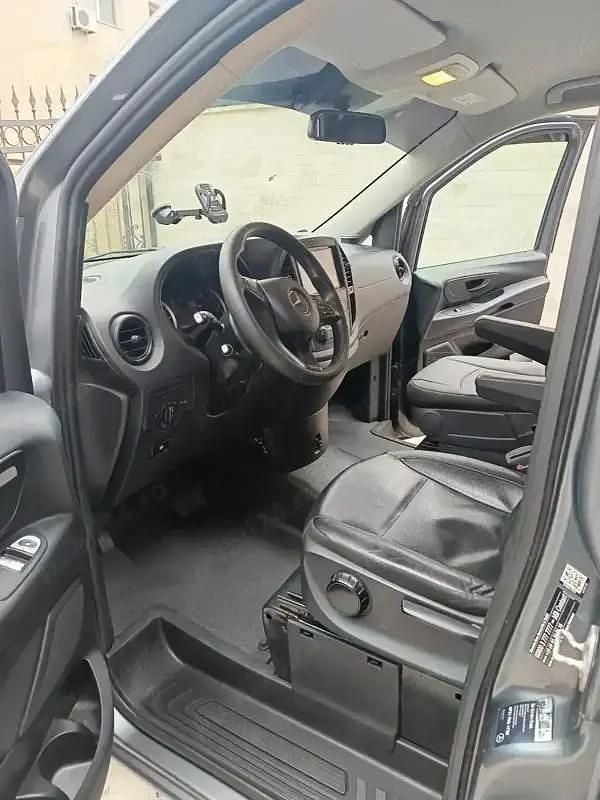 Second-hand Mercedes Vito 170 CP (125 kW) 2018 Gri Van