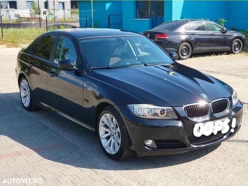 Second-hand BMW 320 Sport Line 177 CP (130 kW) 2009 Culoarenegru Berlinǎ