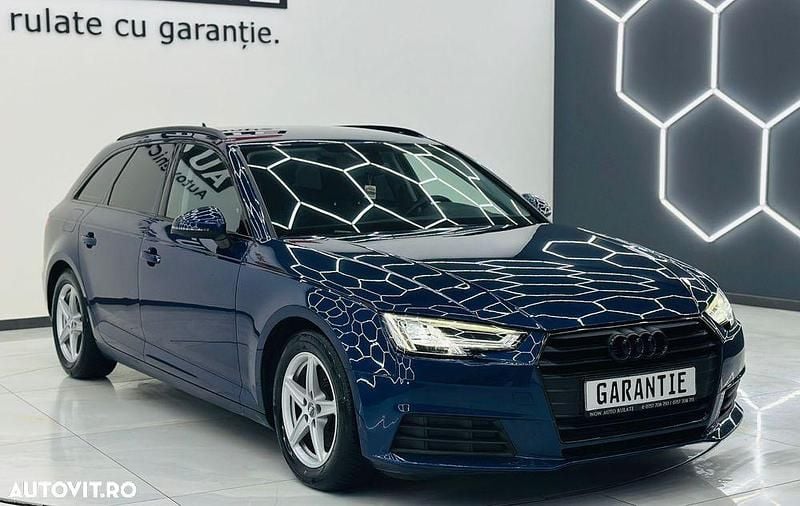 Second-hand Audi A4 Sport 150 CP (110 kW) 2018 Culoarealbastru Break