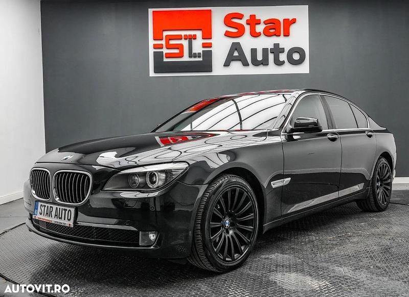 Culoarenegru Utilizat 2013 BMW 730 Berlinǎ | 12.490 EUR (Super Preț) - Imagine 1/4