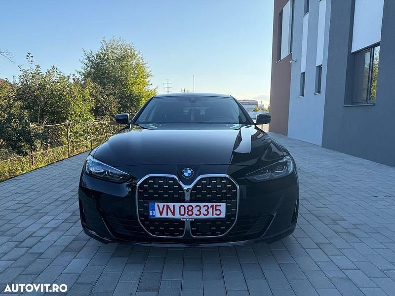 Culoarenegru Utilizat 2022 BMW 420 Coupe | 30.750 EUR (Super Preț) - Imagine 1/4