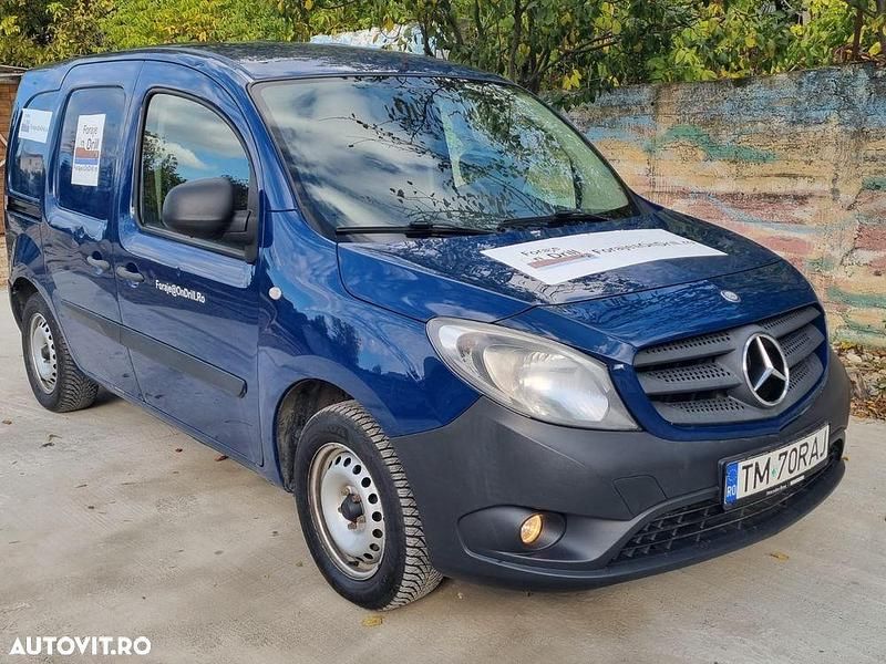 Culoarealbastru Utilizat 2015 Mercedes Citan 108 Break | 4.700 EUR - Imagine 1/4
