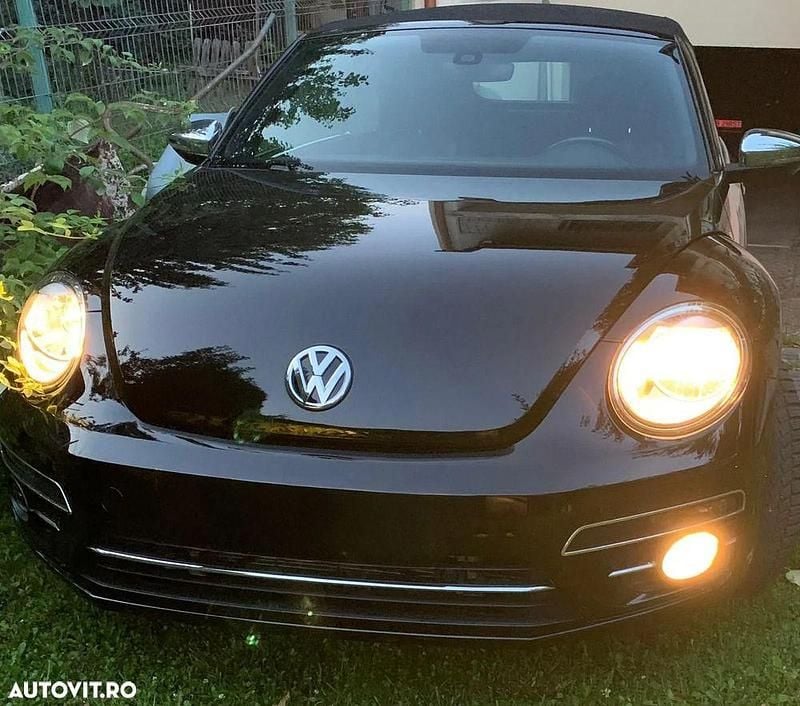 Culoarenegru Utilizat 2017 VW Beetle Cabrio | 14.500 EUR - Imagine 1/4