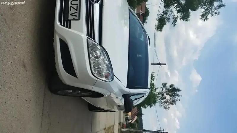 Utilizat 2012 Opel Astra Van | 2.800 EUR - Imagine 1/4