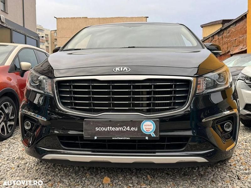 Second-hand Kia Carnival 200 CP (147 kW) 2020 Negru Monovolum