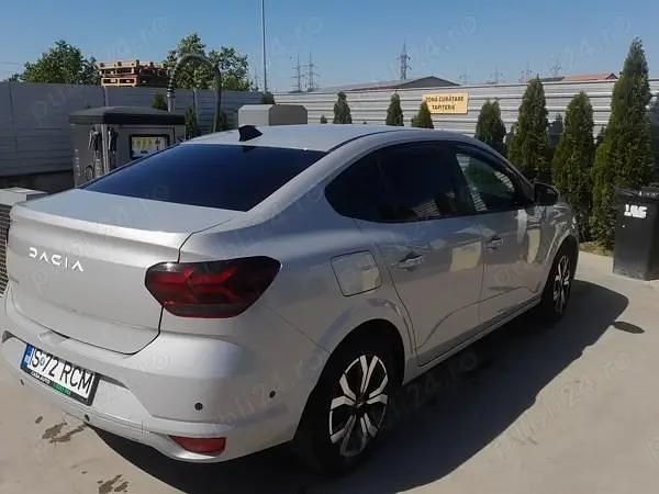 Argintiu Utilizat 2023 Dacia Logan Berlinǎ | 14.000 EUR (Puțin scump) - Imagine 1/4