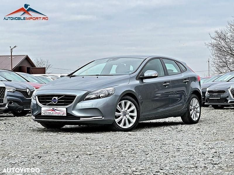 Second-hand Volvo V40 Momentum 120 CP (88 kW) 2016 Culoaregri Hatchback