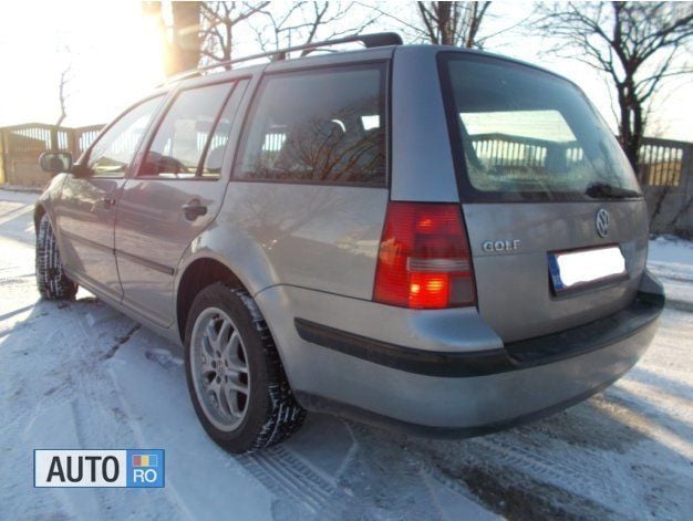 Second-hand VW Golf IV 101 CP (74 kW) 2004 Argintiu metalizat Break