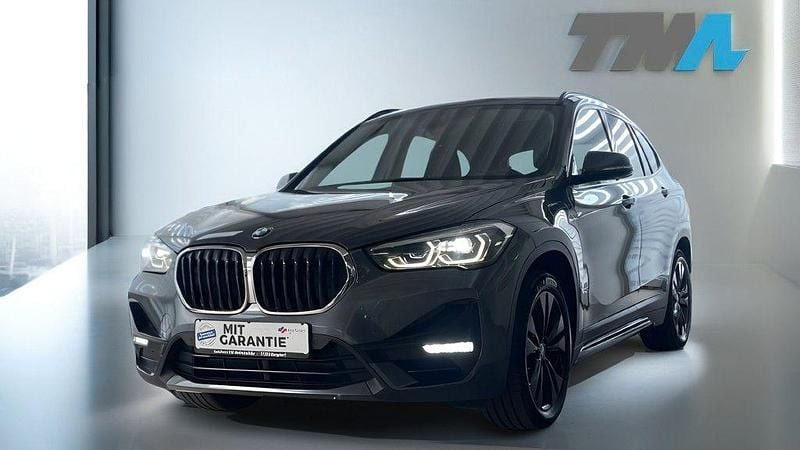 Second-hand 2021 BMW X1 Sport Line SUV | 23.796 EUR (Preț OK) - Imagine 1/1