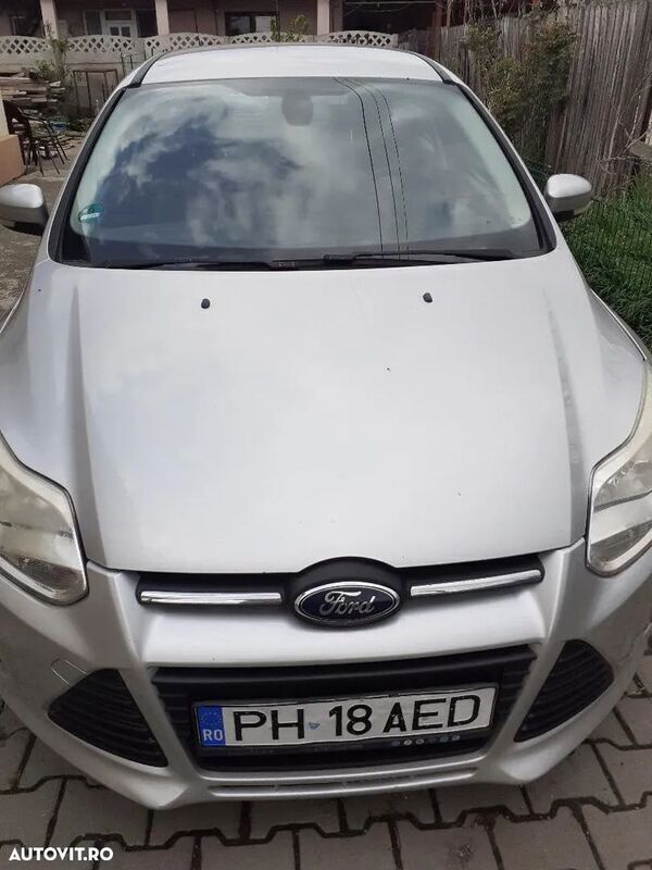 Argint Utilizat 2013 Ford Focus Break | 4.000 EUR (Preț bun) - Imagine 1/4