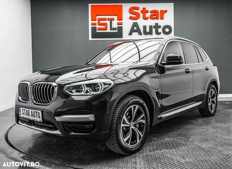 Culoarenegru Utilizat 2021 BMW X3 SUV | 31.490 EUR (Preț OK) - Imagine 1/4
