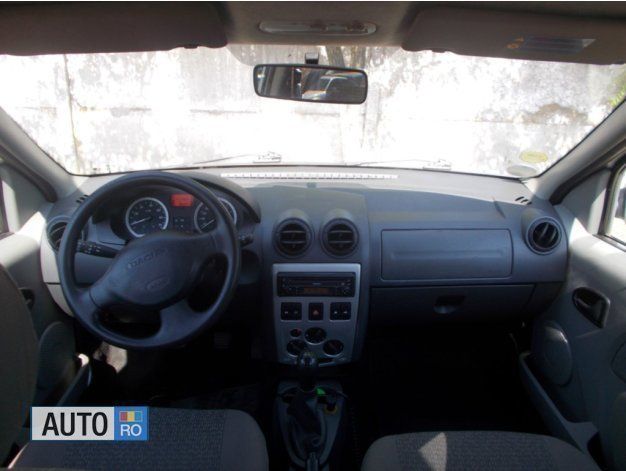 Second-hand Dacia Logan 90 CP (66 kW) 2008 Argintiu Berlinǎ