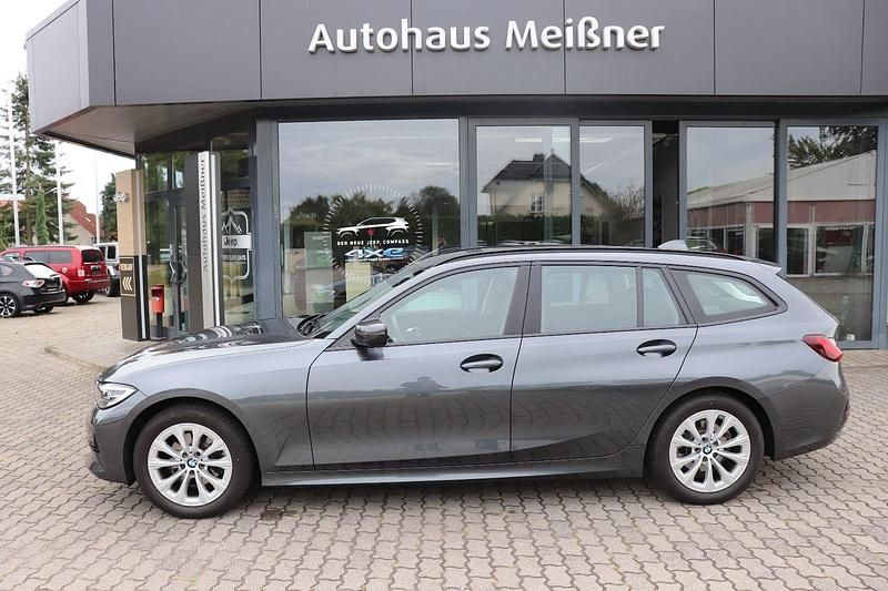 Utilizat 2021 BMW 320 Advantage Break | 30.694 EUR - Imagine 1/1