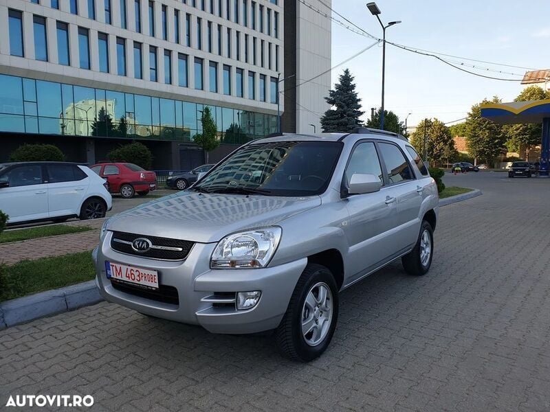 Gri Utilizat 2008 Kia Sportage Attract SUV | 3.500 EUR - Imagine 1/4