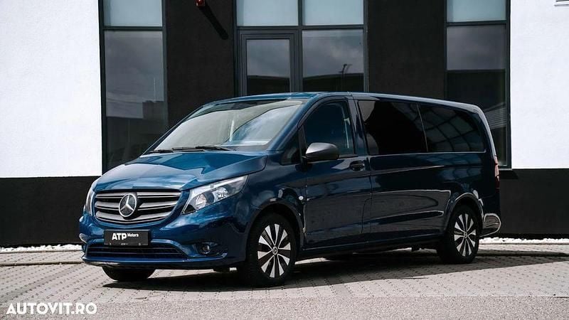 Albastru Utilizat 2024 Mercedes Vito Monovolum | 50.000 EUR - Imagine 1/4