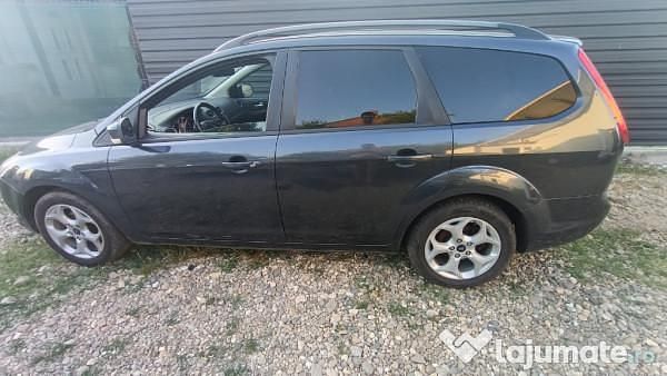 Gri Utilizat 2009 Ford Focus Break | 1.800 EUR (Preț OK) - Imagine 1/4