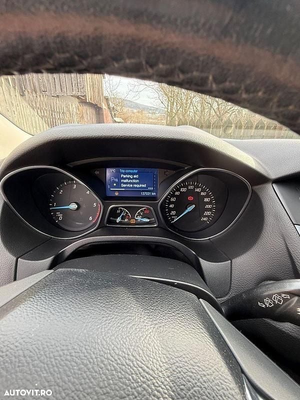 Culoarenegru Utilizat 2014 Ford Focus Titanium Hatchback | 7.200 EUR (Preț OK) - Imagine 1/4