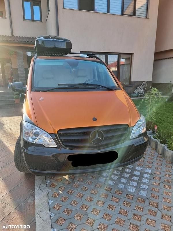 Culoaregalbeuriu Utilizat 2012 Mercedes Viano Monovolum | 23.500 EUR - Imagine 1/4