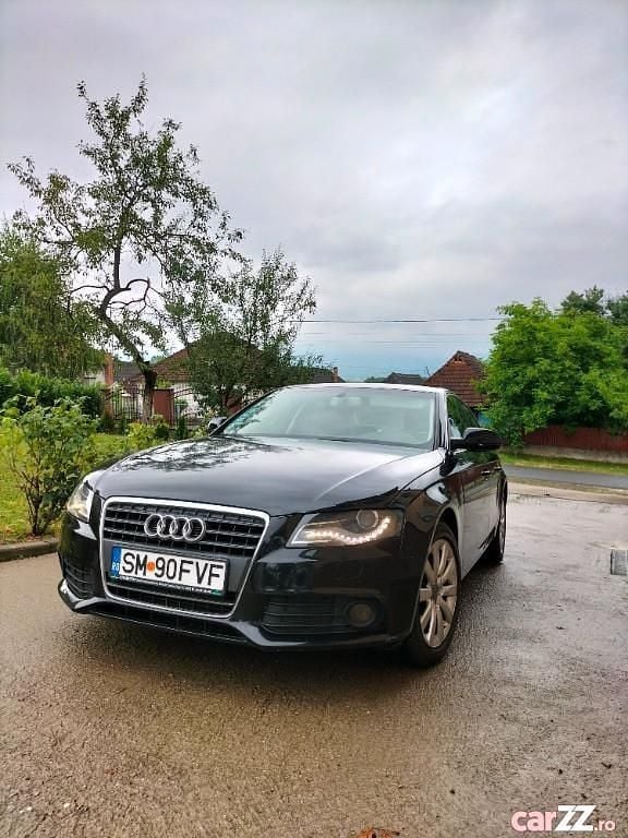Utilizat 2010 Audi A4 Berlinǎ | 6.000 EUR (Preț bun) - Imagine 1/4