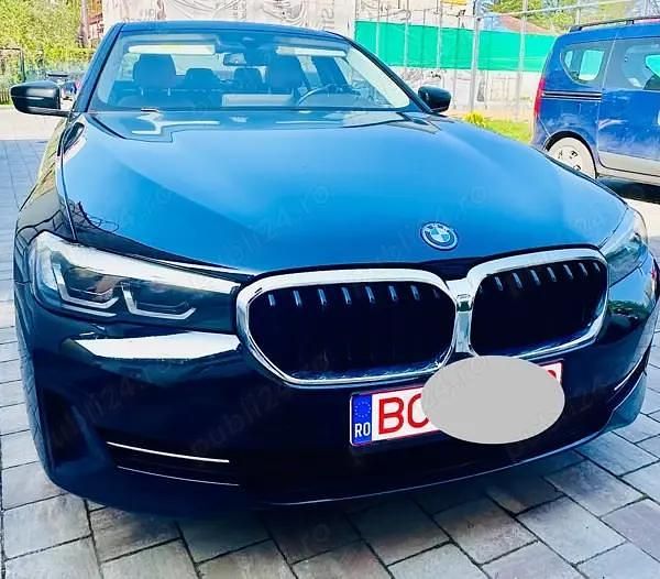 Negru Utilizat 2021 BMW 530e iPerformance Berlinǎ | 31.400 EUR (Preț bun) - Imagine 1/4