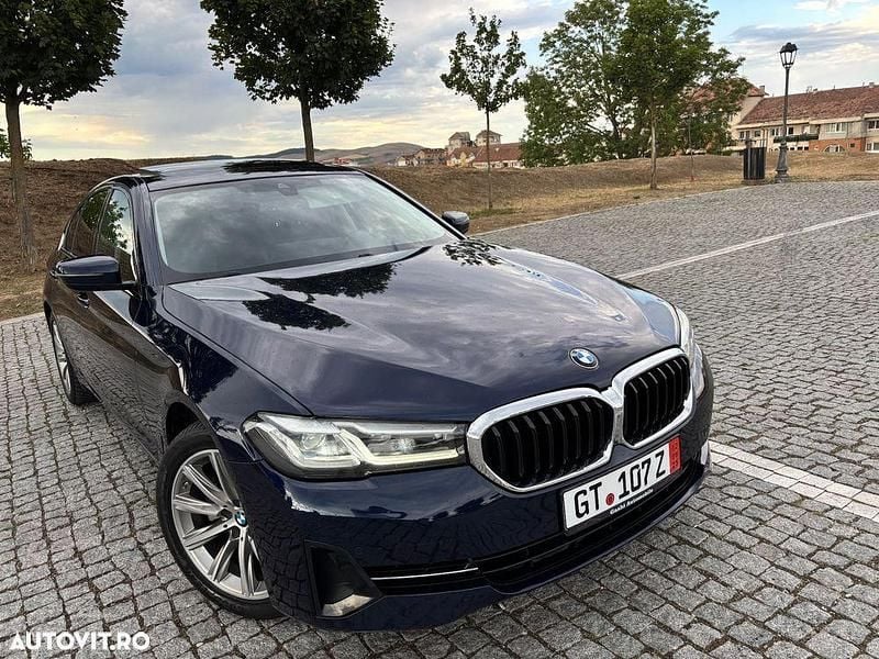 Culoarenegru Utilizat 2021 BMW 520 Comfort Edition Break | 25.450 EUR (Preț OK) - Imagine 1/4