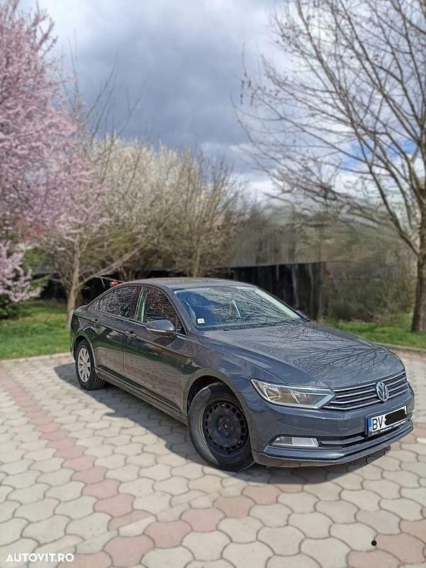 Culoaregri Utilizat 2015 VW Passat Berlinǎ | 8.990 EUR (Preț bun) - Imagine 1/4