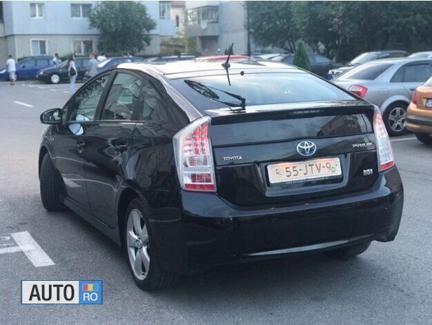 Second-hand Toyota Prius 136 CP (100 kW) 2009 Negru Hatchback