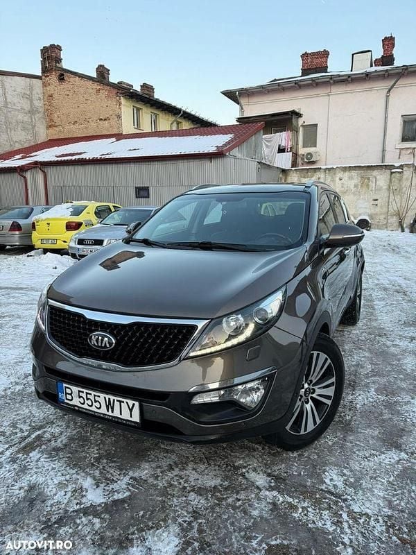 Culoaremaro Second-hand 2015 Kia Sportage Spirit SUV | 11.700 EUR (Preț bun) - Imagine 1/4