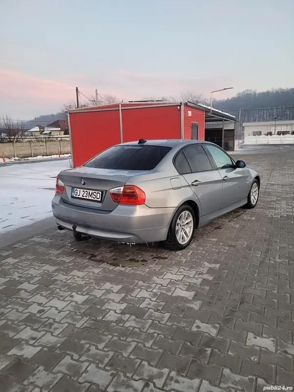 Gri Utilizat 2007 BMW 320 Berlinǎ | 2.400 EUR (Super Preț) - Imagine 1/4