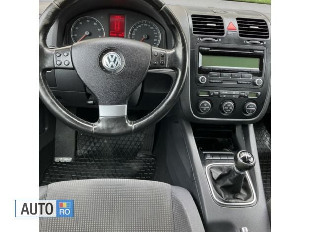 Second-hand VW Jetta 102 CP (75 kW) 2009 Gri Berlinǎ