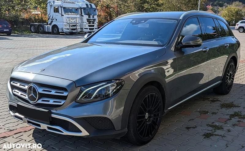 Gri Utilizat 2017 Mercedes E220 Break | 23.086 EUR (Super Preț) - Imagine 1/4