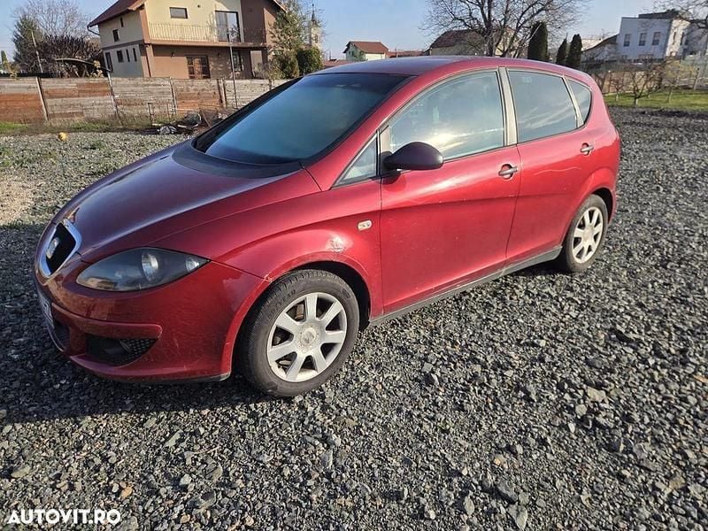 Culoarerosu Utilizat 2006 Seat Altea Hatchback | 990 EUR - Imagine 1/4