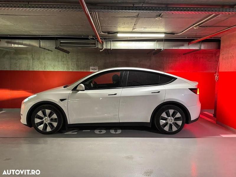 Second-hand Tesla Model Y 378 kW (514 CP) 2021 Culoarealb SUV