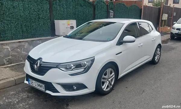 Alb Utilizat 2018 Renault Mégane IV Hatchback | 10.600 EUR (Preț OK) - Imagine 1/3