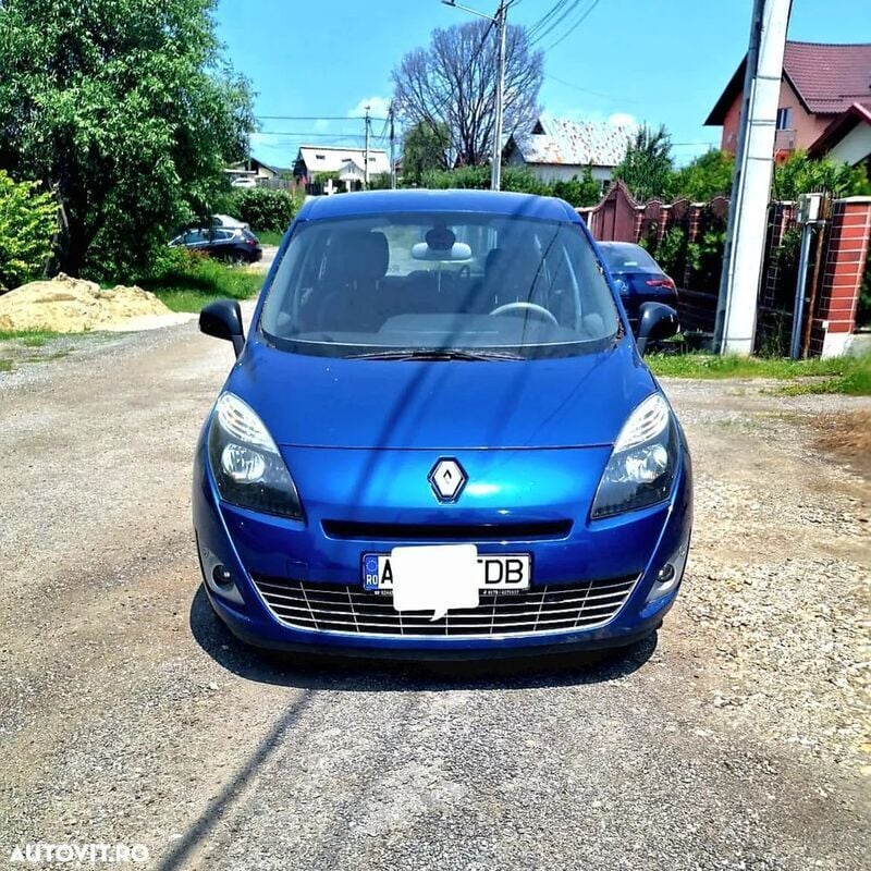 Albastru Utilizat 2011 Renault Scénic III Luxe Monovolum | 3.990 EUR (Preț OK) - Imagine 1/4