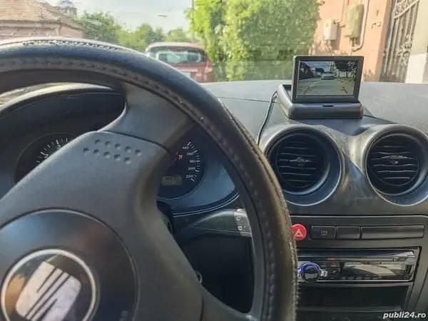 Second-hand Seat Ibiza 75 CP (55 kW) 2005 Argintiu Hatchback