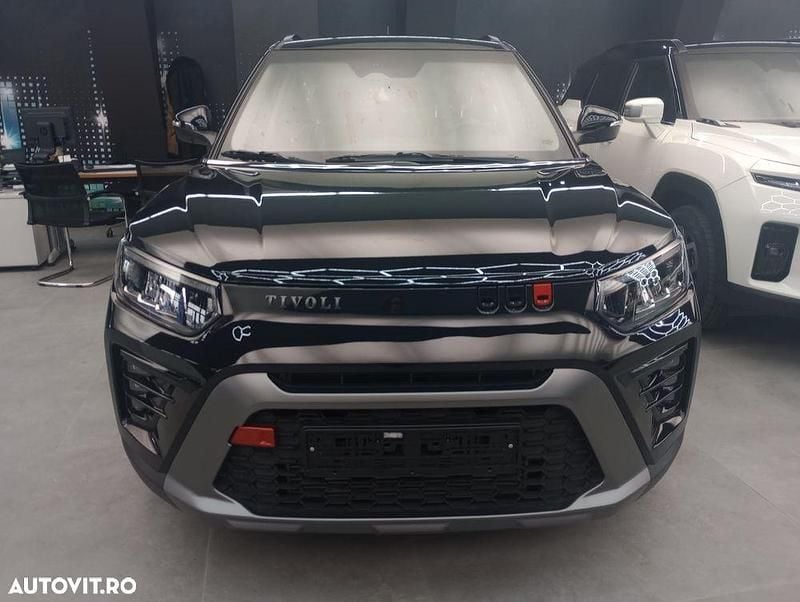 Culoarenegru Utilizat 2024 Ssangyong (KGM) Tivoli SUV | 21.076 EUR (Preț OK) - Imagine 1/4