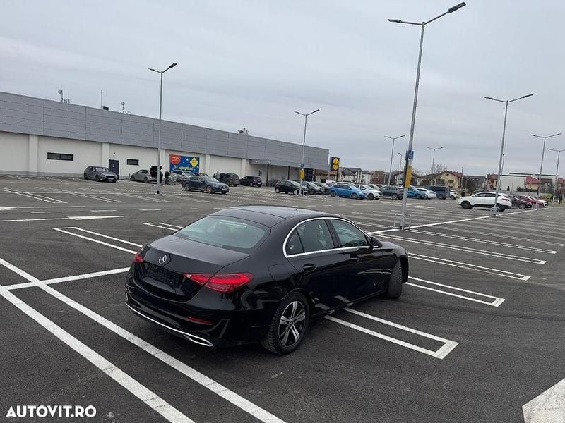 Second-hand Mercedes C180 Advanced 170 CP (125 kW) 2022 Culoarenegru Berlinǎ