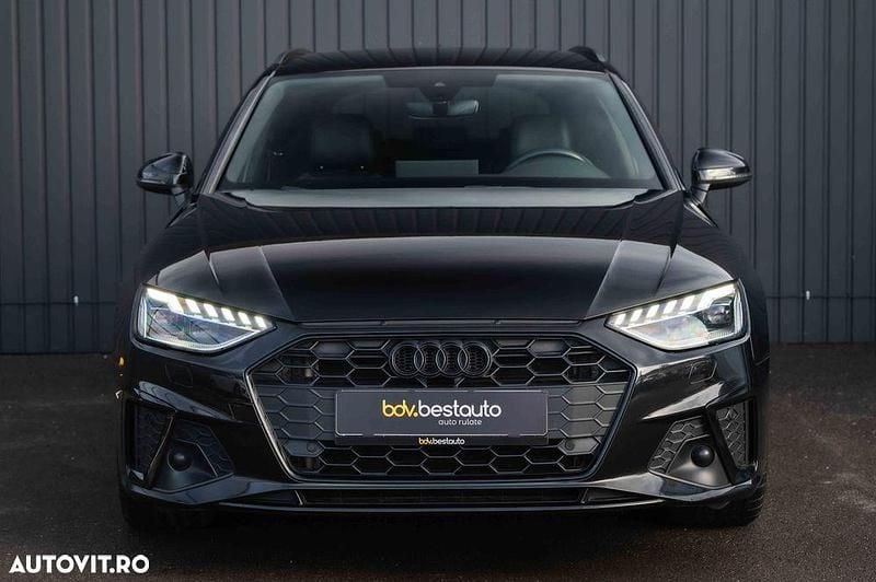 Second-hand Audi A4 S-Line 204 CP (150 kW) 2022 Culoarenegru Break