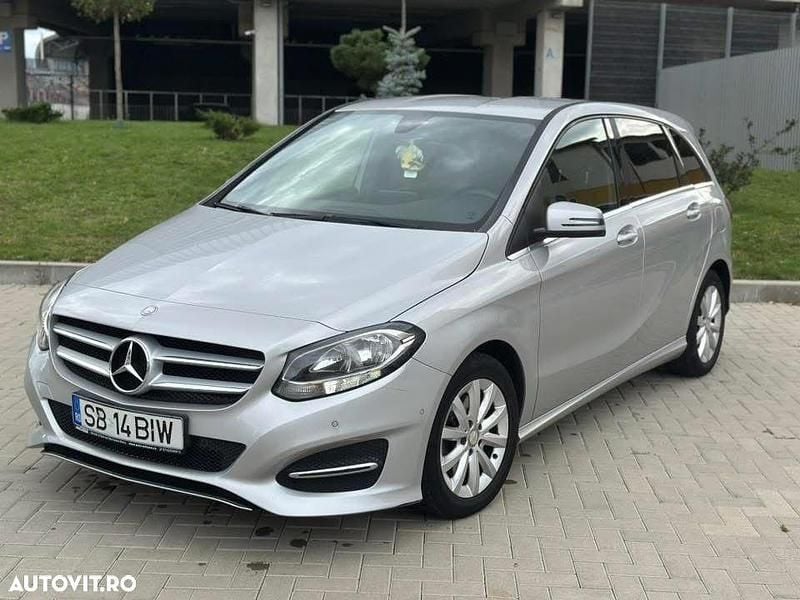 Culoareargint Utilizat 2016 Mercedes B200 Monovolum | 10.990 EUR (Preț OK) - Imagine 1/4