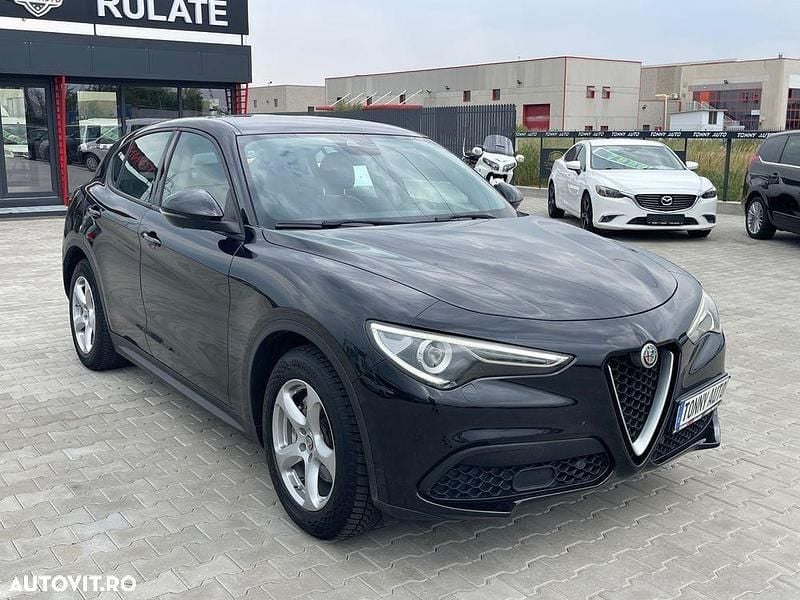 Negru Utilizat 2019 Alfa Romeo Stelvio Super SUV | 16.259 EUR (Super Preț) - Imagine 1/4