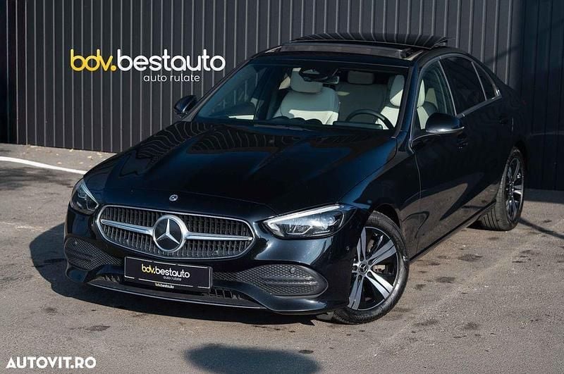 Culoarenegru Utilizat 2022 Mercedes C200 Avantgarde Berlinǎ | 29.990 EUR (Preț OK) - Imagine 1/4