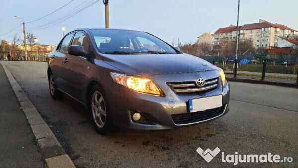 Gri Utilizat 2009 Toyota Corolla Berlinǎ | 5.300 EUR - Imagine 1/4