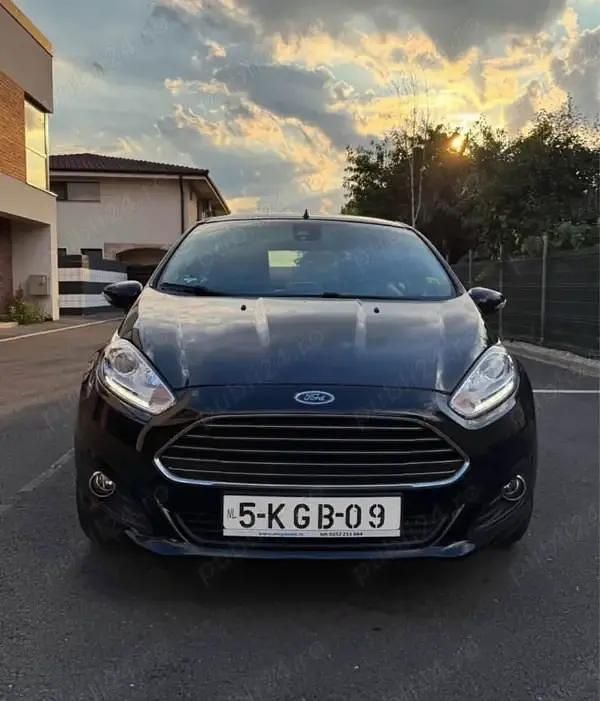 Second-hand Ford Fiesta 95 CP (69 kW) 2014 Berlinǎ