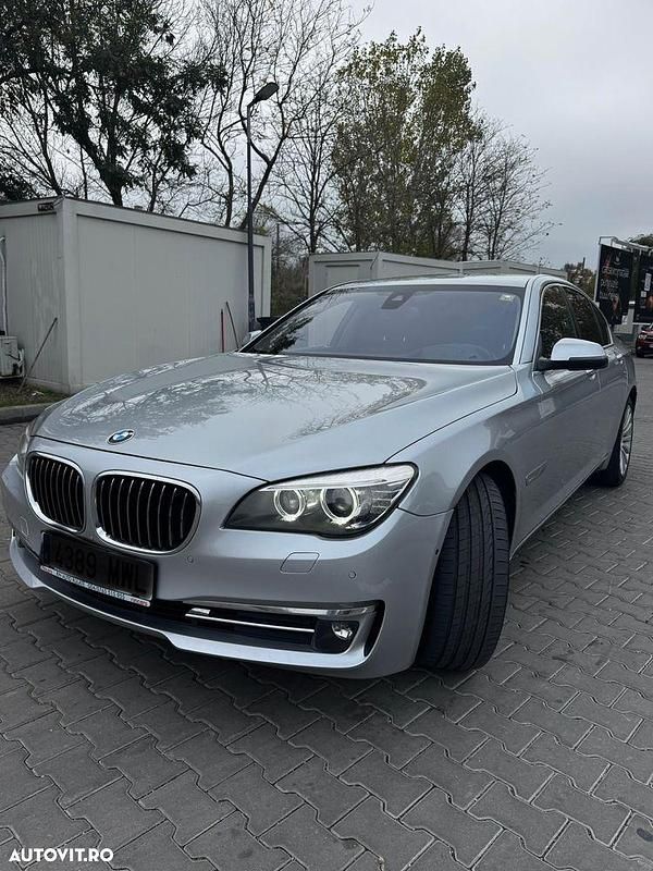 Culoareargint Utilizat 2013 BMW 740 Sport Line Berlinǎ | 12.900 EUR (Preț OK) - Imagine 1/4