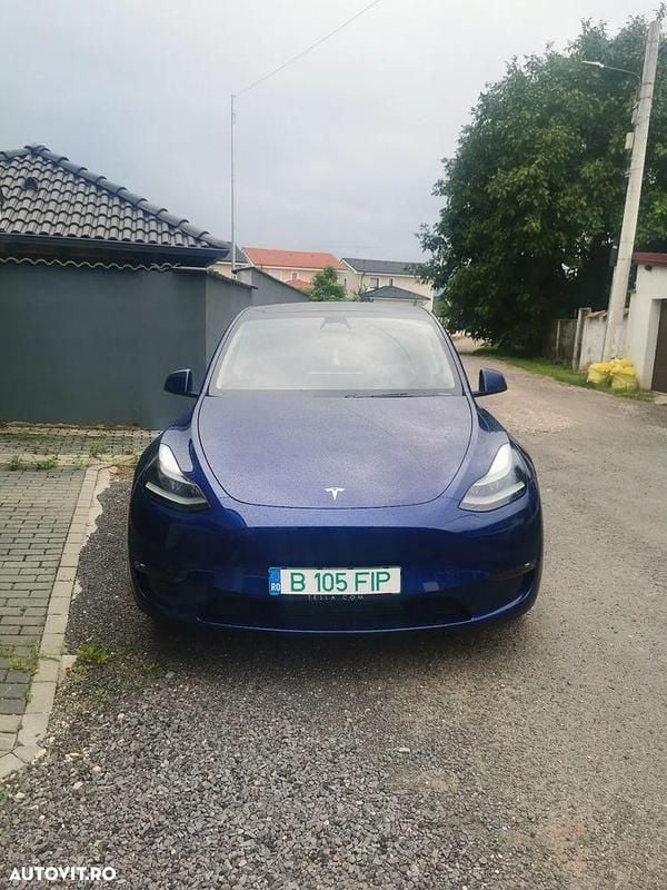 Culoarealbastru Utilizat 2024 Tesla Model Y SUV | 36.000 EUR (Super Preț) - Imagine 1/4