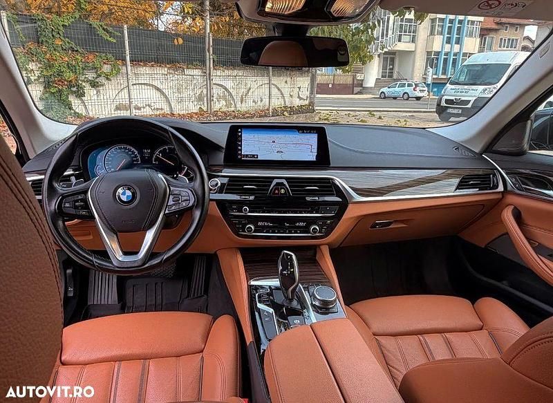 Second-hand BMW 520 Luxury Line 190 CP (139 kW) 2018 Culoarenegru Berlinǎ