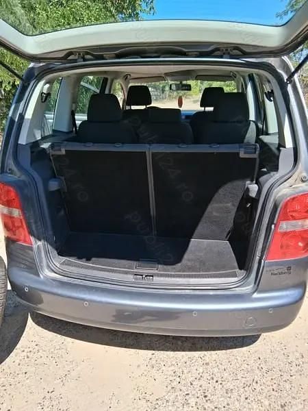 Utilizat 2006 VW Touran Monovolum | 3.500 EUR (Scump) - Imagine 1/4