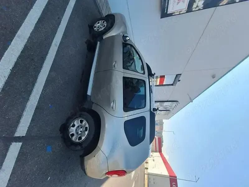 Utilizat 2010 Dacia Duster SUV | 4.500 EUR - Imagine 1/4