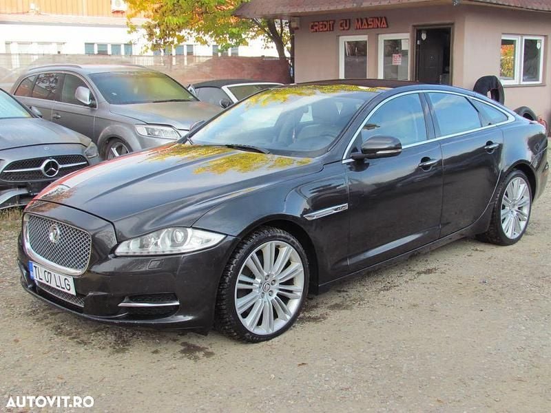 Second-hand Jaguar XJ Premium Luxury 275 CP (202 kW) 2011 Culoaregri Berlinǎ